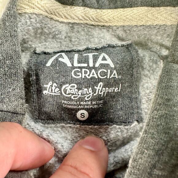 UCLA Bruins Women's Small Retro Bear Standing Graphic Logo Pullover Sweatshirt - Picture 3 of 8